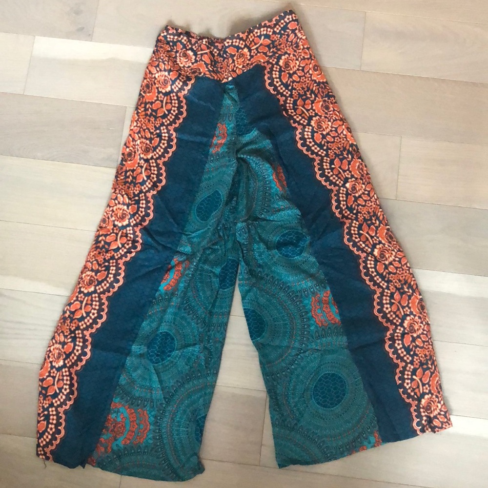 Flowy lounge pants with slit up the leg